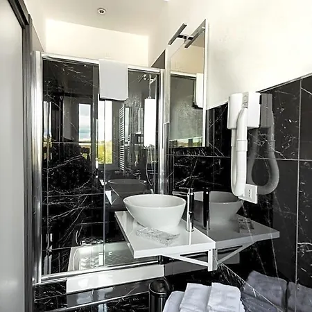 Notti D'oriente Bed & Breakfast Sutri